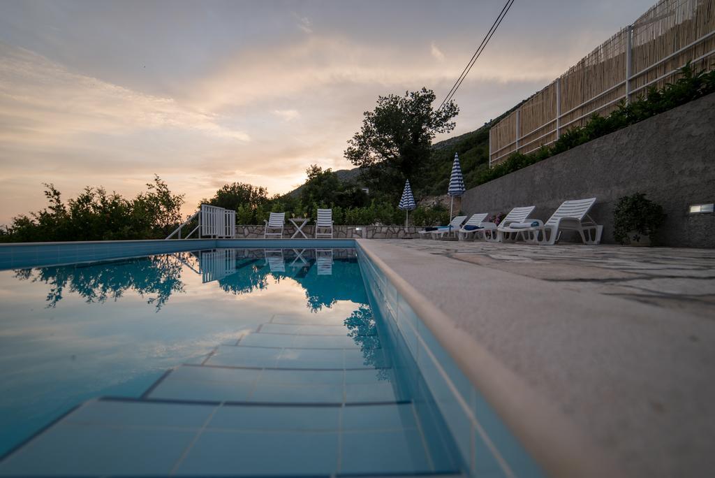 Olive Garden Apartments Cilipi Exterior photo